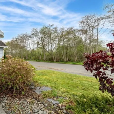 Image 3 - 3191 Barnett Avenue, McKinleyville, CA 95519, USA - House for sale