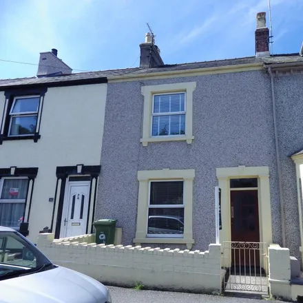 Rent this 2 bed townhouse on Hendre Street in Caernarfon, LL55 2HY