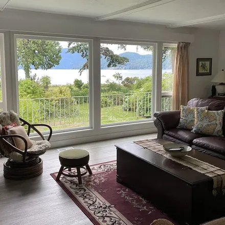 Image 9 - Gibsons, BC V0N 1V1, Canada - House for rent