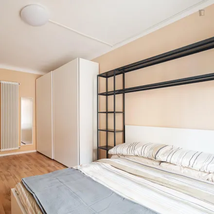 Rent this studio apartment on Via Isaac Newton in 20148 Milan MI, Italy