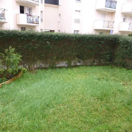 Rent this 1 bed apartment on 73 Rue Francois Arago in 77340 Pontault-Combault, France