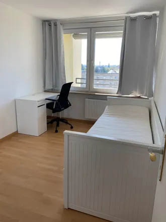 Rent this 1 bed apartment on Neuburger Straße 183 in 86167 Augsburg, Germany