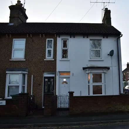 Rent this 2 bed house on Central Bletchley in Oxford Street, Bletchley