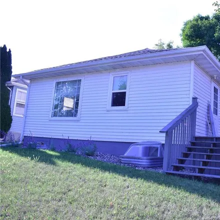 Buy this 3 bed house on 902 East Vernon Avenue in Fergus Falls, MN 56537