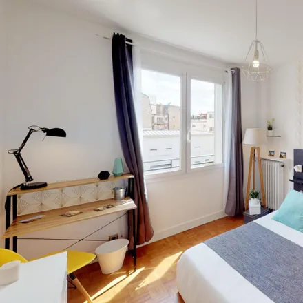 Rent this 4 bed room on 214 Avenue de Versailles in 75016 Paris, France