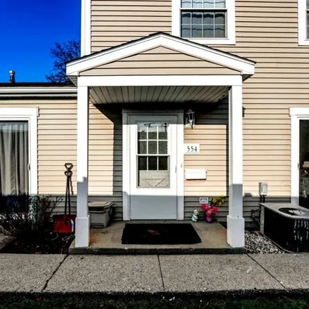 Rent this 2 bed townhouse on 554 Pam Ct Unit 554 in Wheeling, Illinois