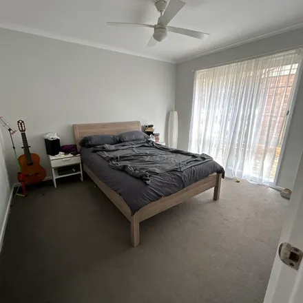 Image 4 - Shell, Thompson Street, Hamilton VIC 3300, Australia - Apartment for rent