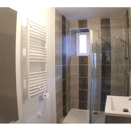 Rent this 3 bed apartment on Rue Ernest Renan in 08500 Revin, France