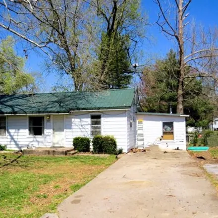 Buy this 2 bed house on 260 West 13th Street in Cassville, Barry County