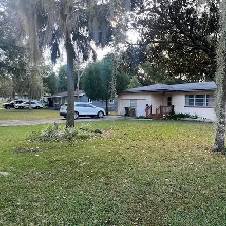 Buy this 3 bed house on 894 Northeast 40th Avenue in Ocala, FL 34470