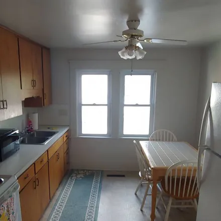 Rent this 3 bed house on Owosso in MI, 48867