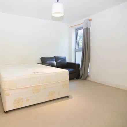 Rent this 5 bed room on Ascot House in 165 Chrisp Street, Bow Common