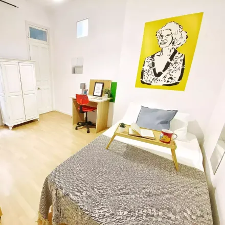 Rent this studio room on Madrid in Bodega La Ardosa, Calle de Santa Engracia