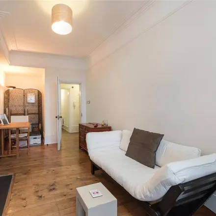 Rent this 1 bed apartment on Dulverton Mansions in Gray's Inn Road, London