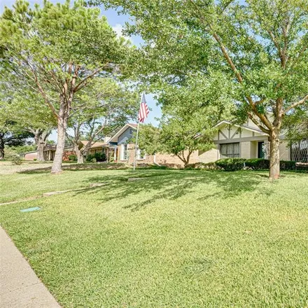 Image 5 - 2601 Ivanridge Lane, Garland, TX 75044, USA - House for sale