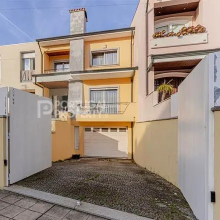 Buy this 4 bed house on Porto