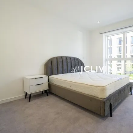 Image 7 - Wenborn Building, 23 Penny Brookes Street, London, E15 1GW, United Kingdom - Apartment for rent