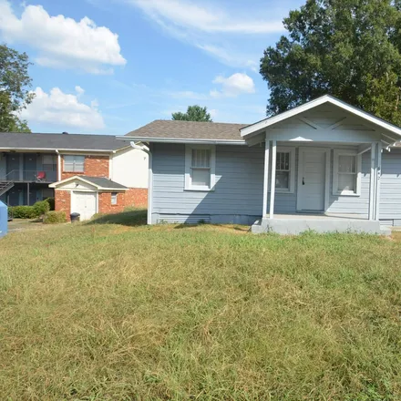 Buy this 2 bed house on 628 Parkell Avenue in Hueytown, AL 35023