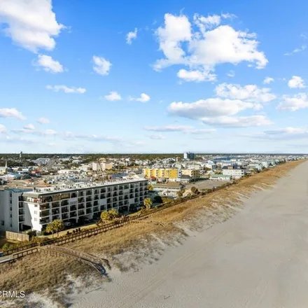 Image 1 - 236 Carolina Beach Avenue North, Carolina Beach, NC 28428, USA - Condo for sale