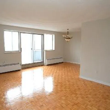 Image 4 - 20 Sanagan Road, Toronto, ON M9V 1T1, Canada - Apartment for rent