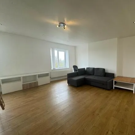 Image 3 - 9 Clarence Parade, Portsmouth, PO5 3BZ, United Kingdom - Apartment for rent