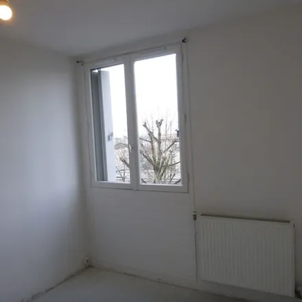 Rent this 4 bed apartment on 32 Rue du Faucigny in 74100 Annemasse, France