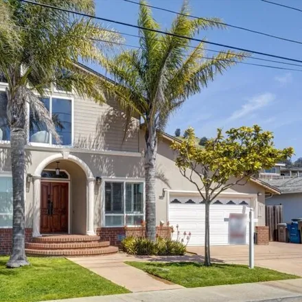 Buy this 4 bed house on 780 Cottonwood Avenue in South San Francisco, CA 94080
