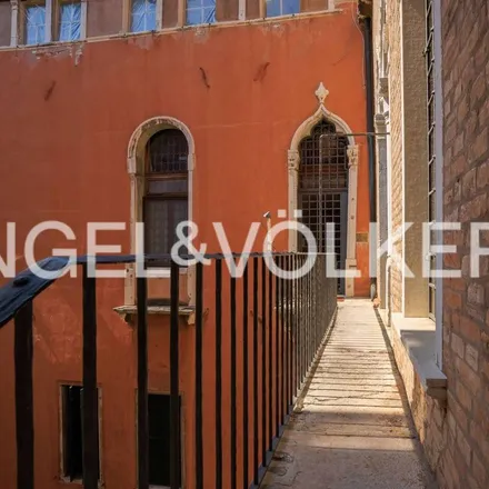 Image 4 - Chiesa di San Polo, Campo San Polo, 30125 Venice VE, Italy - Apartment for rent