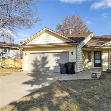 Buy this 3 bed house on 5876 Hodgson Road in Shoreview, MN 55126