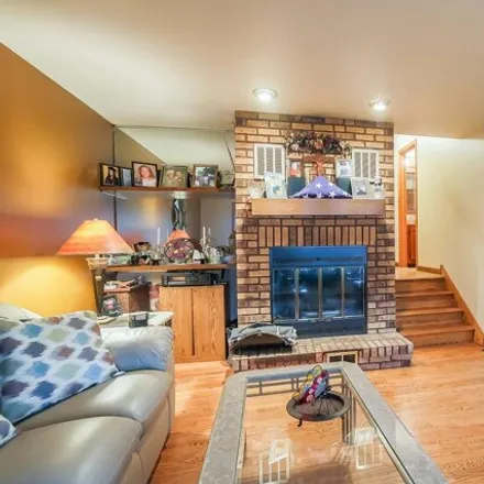 Image 4 - 6122 West 59th Street, Chicago, IL 60501, USA - House for sale