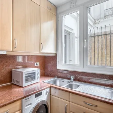 Image 8 - 46 Rue Laugier, 75017 Paris, France - Apartment for rent