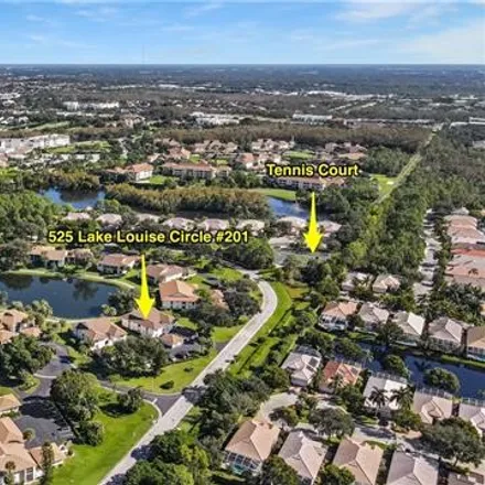 Buy this 3 bed condo on 521 Lake Louise Circle in Collier County, FL 34110