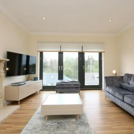 Image 2 - Whittingehame Drive, Glasgow, G12 0YF, United Kingdom - Apartment for rent