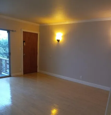 Image 4 - 11719 Mayfield Ave Apt 1, Los Angeles, California, 90049 - Apartment for rent