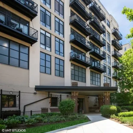 Buy this 3 bed condo on 1524-1534 South Peoria Street in Chicago, IL 60608