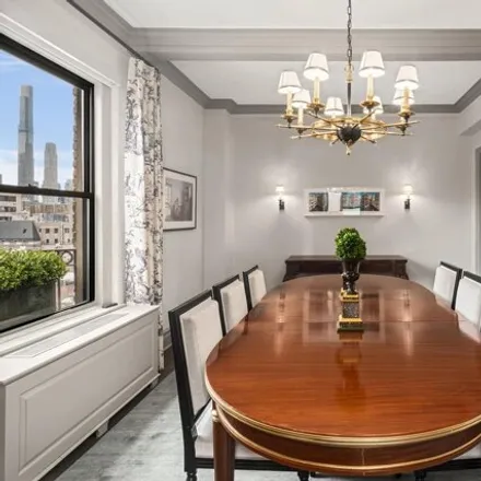 Image 6 - 142 East 71st Street, New York, NY 10021, USA - Townhouse for sale