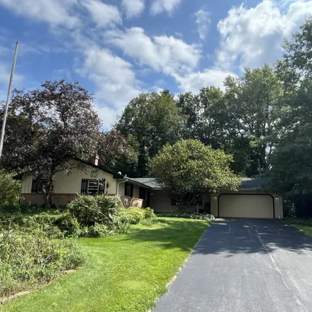 Image 2 - 235 Edgewood Lane, Belvidere Township, IL 61008, USA - House for sale