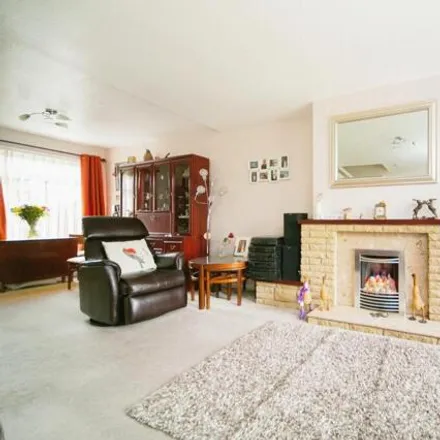 Image 5 - 72 Whaley Lane, Thingwall, CH61 3UT, United Kingdom - Townhouse for sale