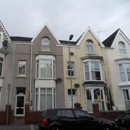 Rent this 6 bed townhouse on Sugaring Lounge in Gwydr Crescent, Swansea