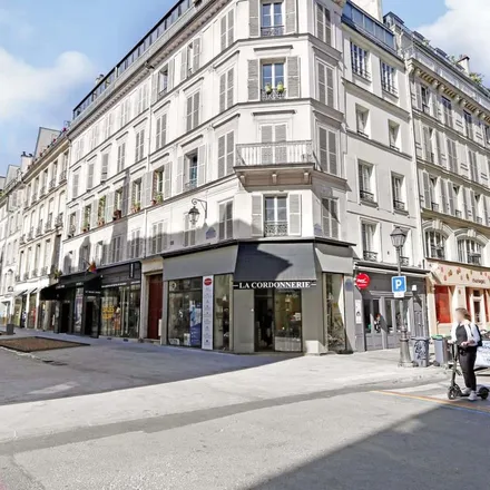 Image 2 - 1 Avenue Victoria, 75004 Paris, France - Apartment for rent