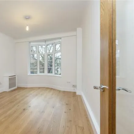 Image 2 - Grove End Gardens, 33 Grove End Road, London, NW8 9ND, United Kingdom - Room for rent