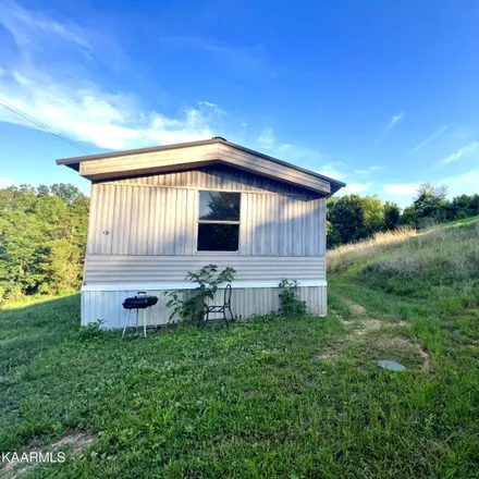 Image 2 - 441 Bland Road, Clinton, TN 37716, USA - House for sale