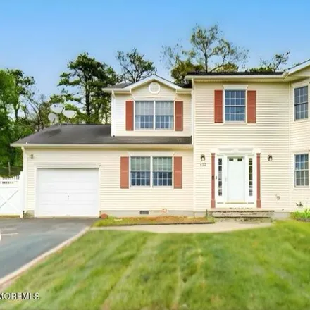 Buy this 4 bed house on 400 Gladstone Street in Manchester Township, NJ 08757