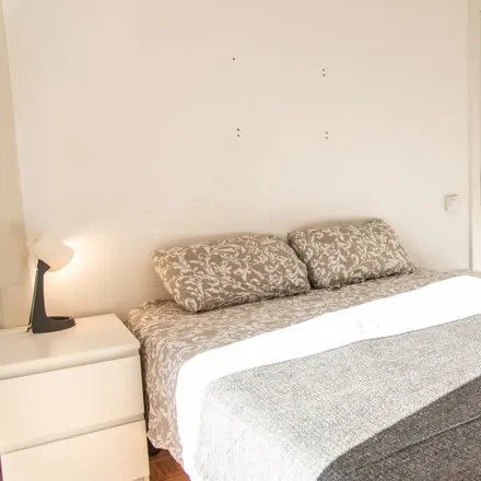 Rent this 19 bed room on Passatge de Mercader in 10, 08001 Barcelona