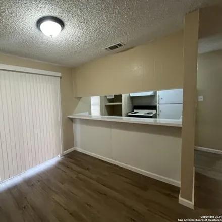 Image 8 - 2014 Anchor Drive, San Antonio, TX 78213, USA - Apartment for rent