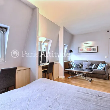 Image 9 - 14 Rue de Berri, 75008 Paris, France - Apartment for rent