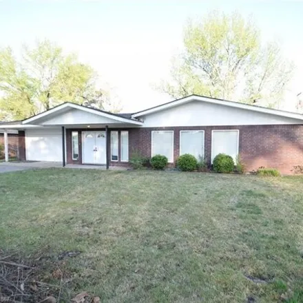 Buy this 3 bed house on 135 Zulkey Street in Sallisaw, OK 74955