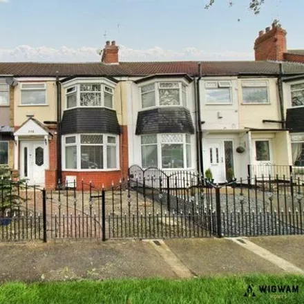 Buy this 3 bed townhouse on Hessle Road in Hull, HU4 6RD