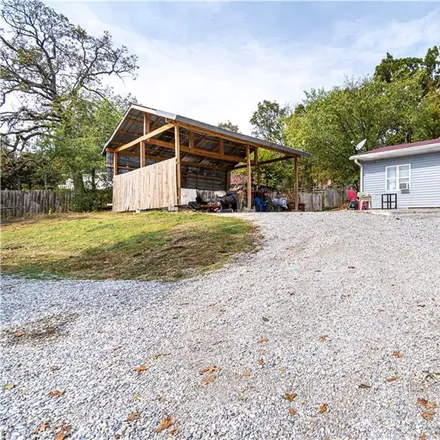 Image 1 - 912 North Monitor Road, Springdale, AR 72764, USA - House for sale