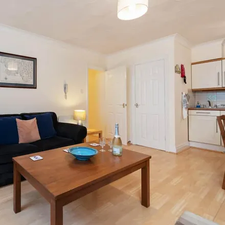 Image 5 - Tenby, SA70 8AP, United Kingdom - Apartment for rent
